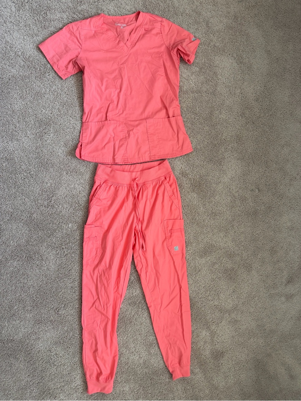 Cherokee Workwear Coral Scrub Set - Women's Top & Jogger Pants